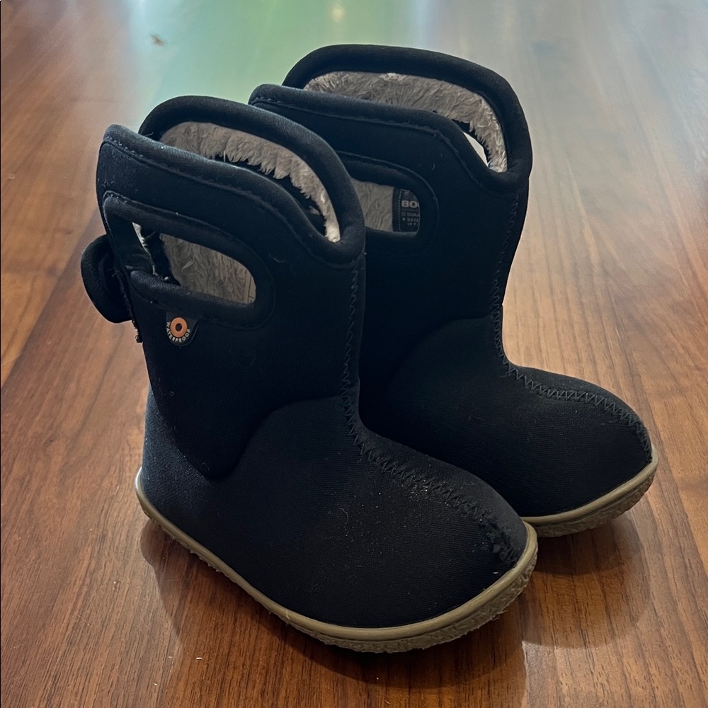 Bogs Kids Black and Gray Boots